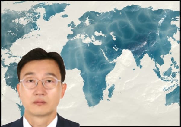 Mr. Keunmoo Chang